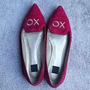White house Black market cherry color flats 8M